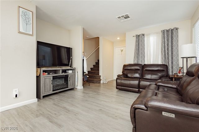 2082 Pillar Pointe Street, Las Vegas, NV 89115