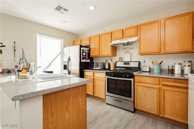 2082 Pillar Pointe Street, Las Vegas, NV 89115