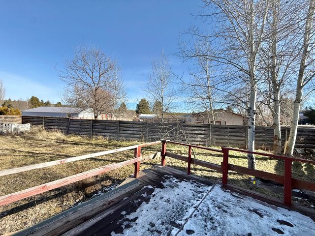 14107 Ravenwood Drive, Klamath Falls, OR 97601