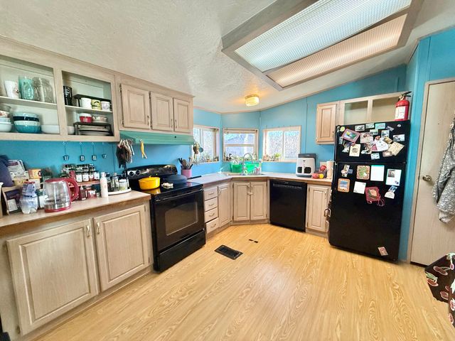 14107 Ravenwood Drive, Klamath Falls, OR 97601