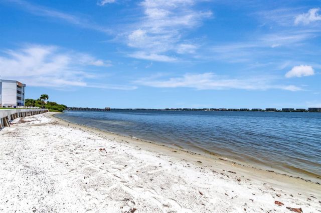 1502 S Lakeside Drive 214, Lake Worth Beach, FL 33460