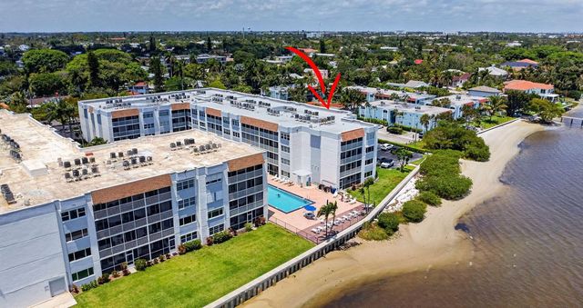 1502 S Lakeside Drive 214, Lake Worth Beach, FL 33460