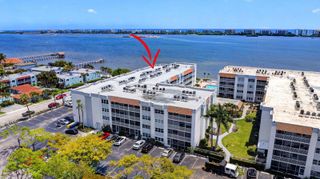 1502 S Lakeside Drive 214, Lake Worth Beach, FL 33460
