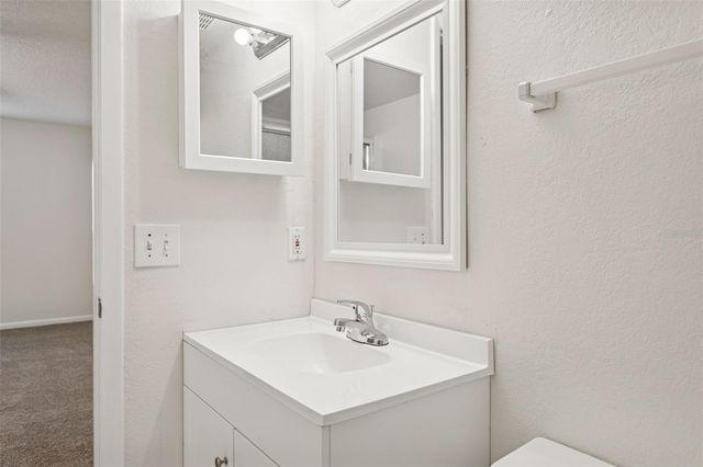 2690 CORAL LANDINGS BOULEVARD 415, Palm Harbor, FL 34684