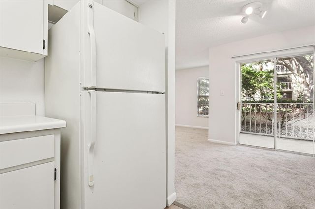 2690 CORAL LANDINGS BOULEVARD 415, Palm Harbor, FL 34684