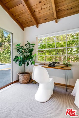 7431 Del Zuro, Los Angeles, CA 90046