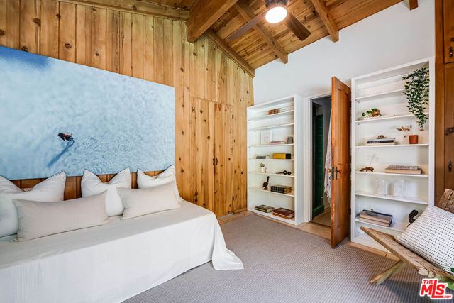 7431 Del Zuro, Los Angeles, CA 90046