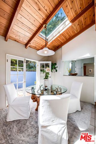 7431 Del Zuro, Los Angeles, CA 90046