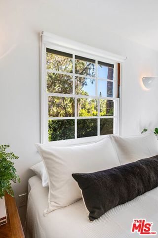 7431 Del Zuro, Los Angeles, CA 90046