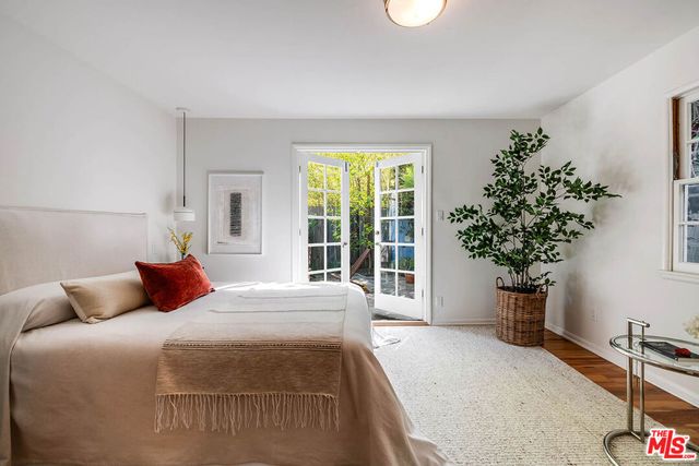7431 Del Zuro, Los Angeles, CA 90046