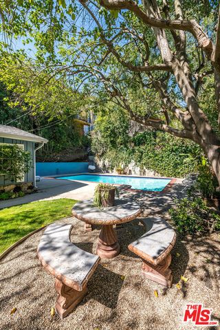 7431 Del Zuro, Los Angeles, CA 90046