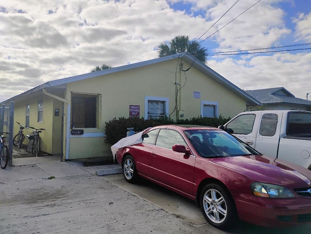 803 SE Tarpon Avenue SE, Stuart, FL 34994