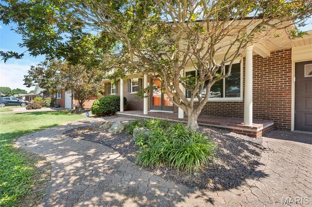 134 Ash Street, Wood River, IL 62095
