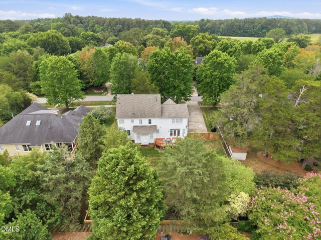 103 Sunset Creek Circle, Chapel Hill, NC 27516