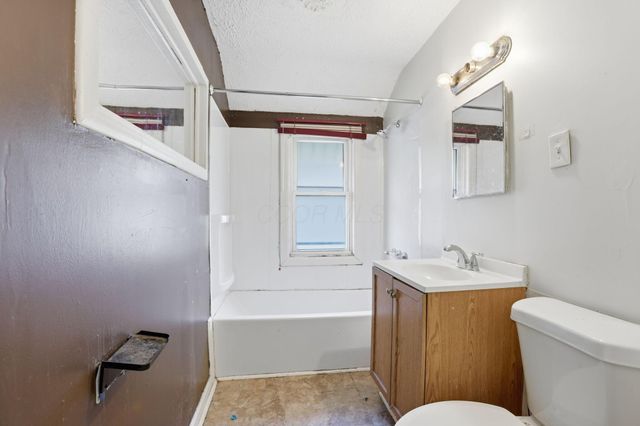 223 N Wayne Avenue, Columbus, OH 43204