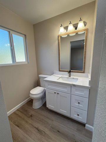 8349 Kiltie Way, Stockton, CA 95210