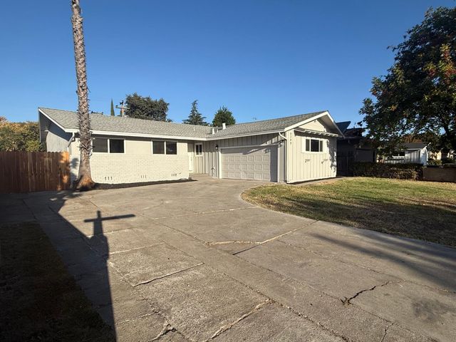 8349 Kiltie Way, Stockton, CA 95210