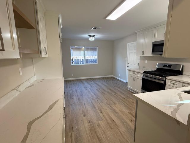 8349 Kiltie Way, Stockton, CA 95210