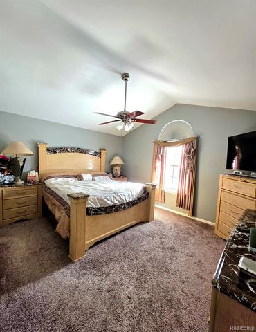8366 Sherwood Drive, Grand Blanc, MI 48439