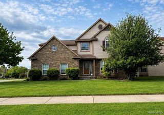 8366 Sherwood Drive, Grand Blanc, MI 48439