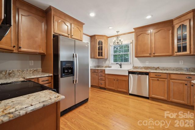 1818 Woodland Drive, Charlotte, NC 28205