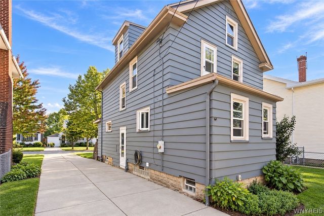 386 Argonne Drive, Tonawanda, NY 14217