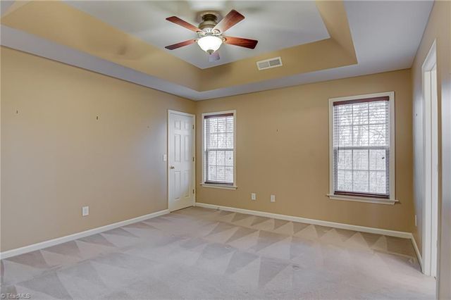 1005 Kings Meadow Drive, Winston-salem, NC 27127