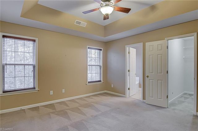 1005 Kings Meadow Drive, Winston-salem, NC 27127