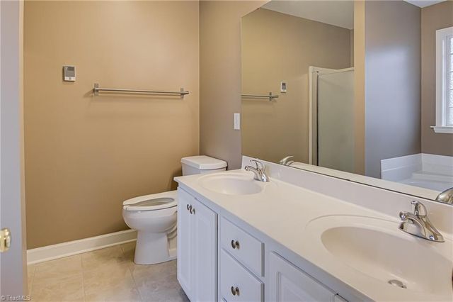 1005 Kings Meadow Drive, Winston-salem, NC 27127