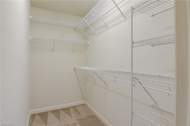 1005 Kings Meadow Drive, Winston-salem, NC 27127