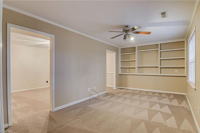 1005 Kings Meadow Drive, Winston-salem, NC 27127