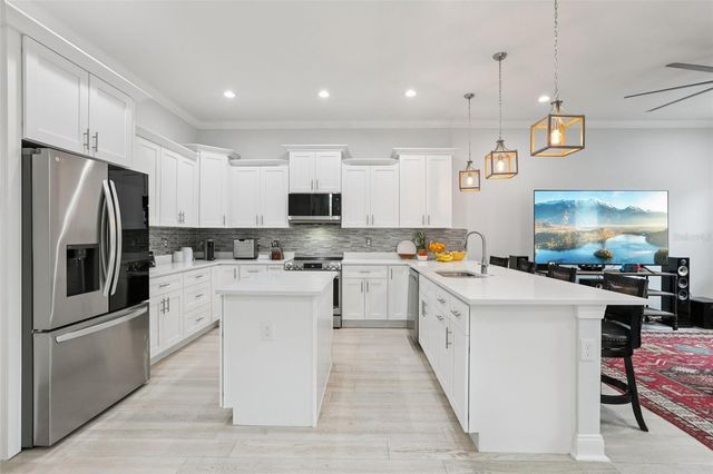 714 S LOIS AVENUE, Tampa, FL 33609