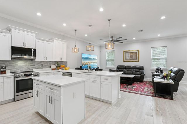 714 S LOIS AVENUE, Tampa, FL 33609