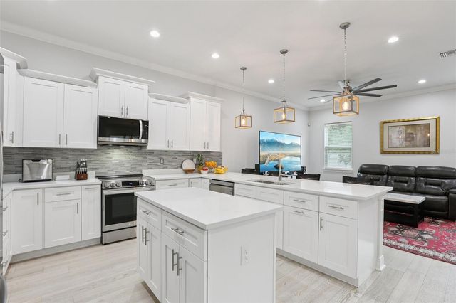 714 S LOIS AVENUE, Tampa, FL 33609