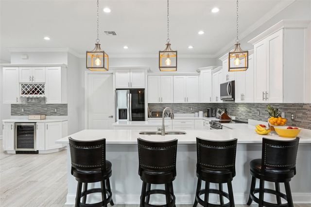 714 S LOIS AVENUE, Tampa, FL 33609