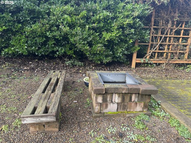 1895 BUCK St, West Linn, OR 97068