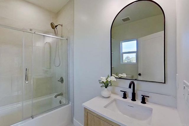 2779 Wilson Street, Carlsbad, CA 92008