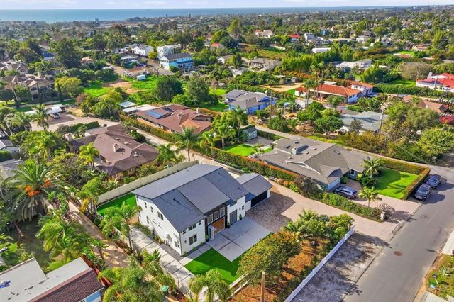 2779 Wilson Street, Carlsbad, CA 92008