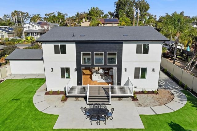 2779 Wilson Street, Carlsbad, CA 92008