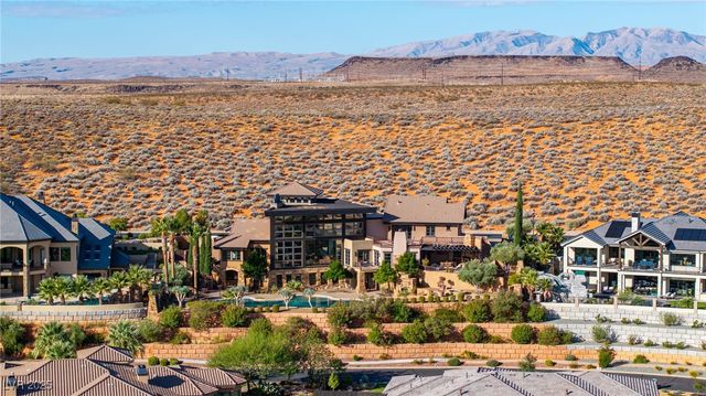 1558 Harvard Avenue, Washington, UT 84780