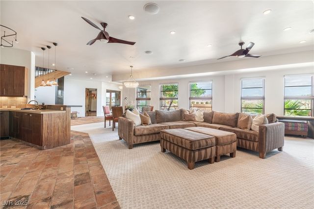 1558 Harvard Avenue, Washington, UT 84780