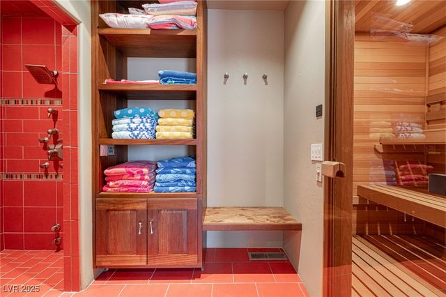 1558 Harvard Avenue, Washington, UT 84780