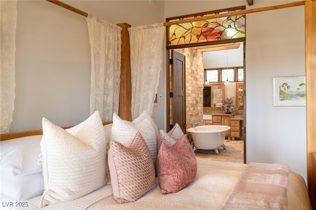 1558 Harvard Avenue, Washington, UT 84780