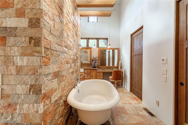 1558 Harvard Avenue, Washington, UT 84780