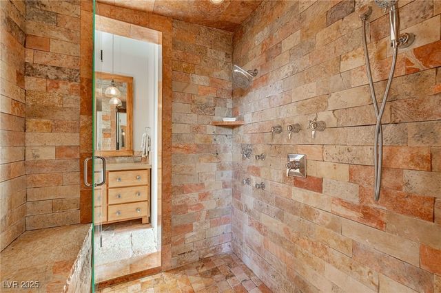 1558 Harvard Avenue, Washington, UT 84780