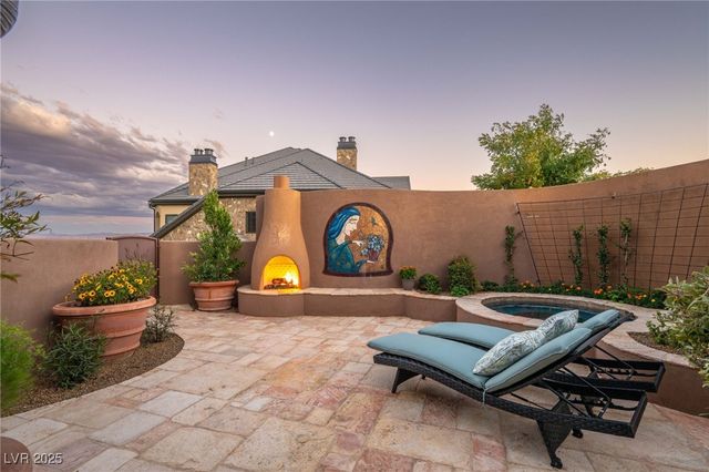 1558 Harvard Avenue, Washington, UT 84780