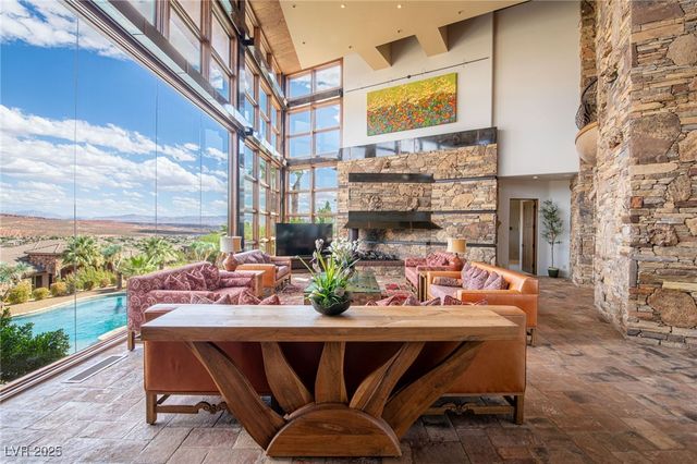 1558 Harvard Avenue, Washington, UT 84780