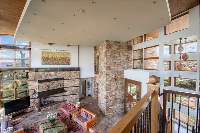 1558 Harvard Avenue, Washington, UT 84780