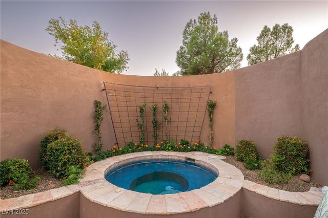 1558 Harvard Avenue, Washington, UT 84780