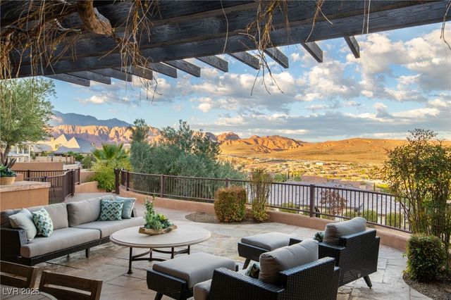 1558 Harvard Avenue, Washington, UT 84780